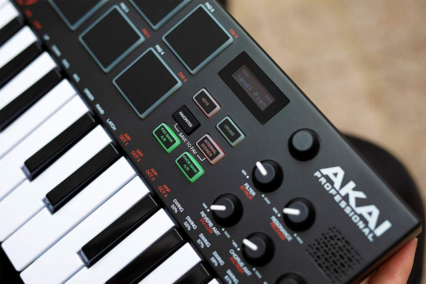 Akai Professional MPK Mini Play - Standalone Mini Keyboard