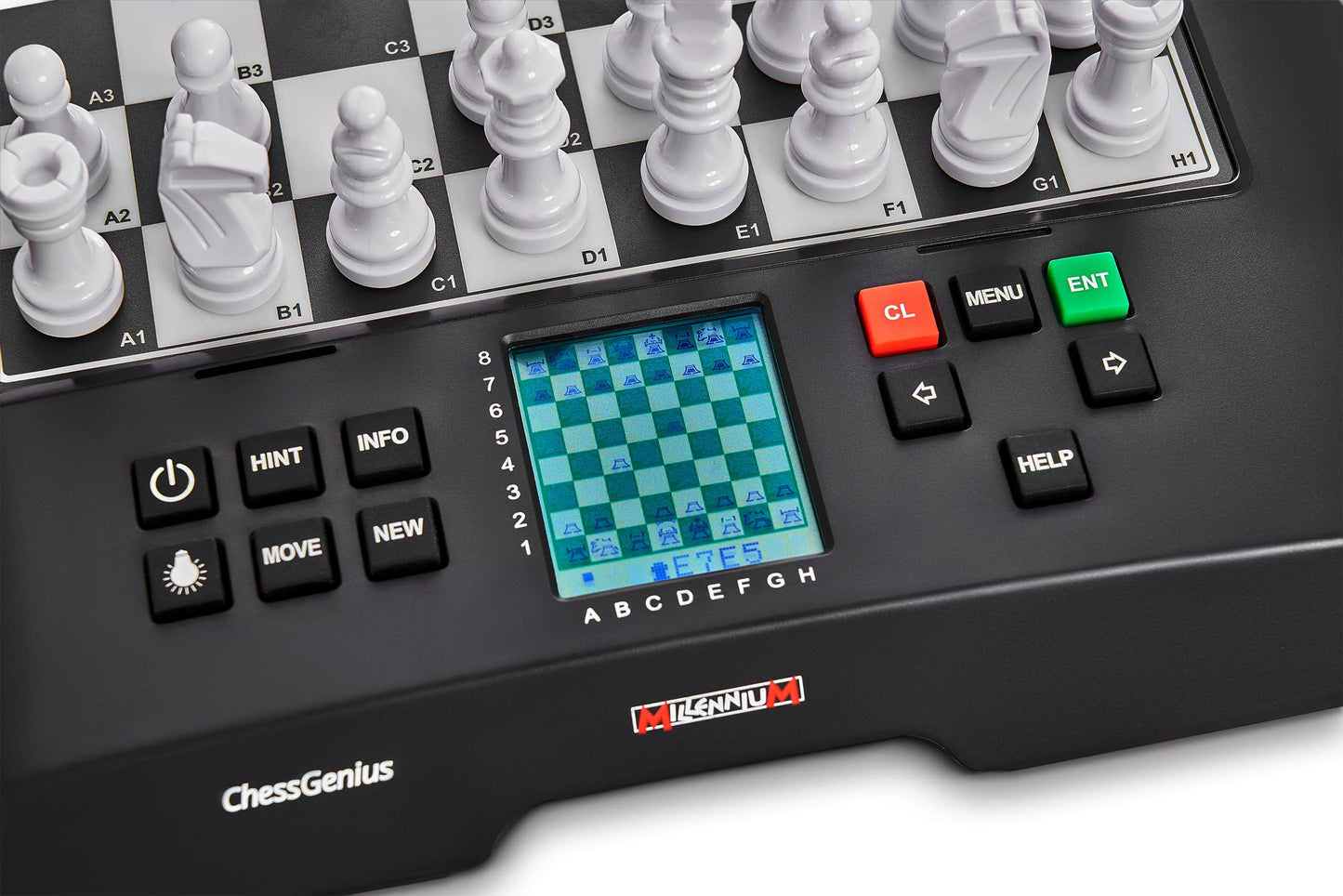 Shakkitietokone Millennium ChessGenius M810